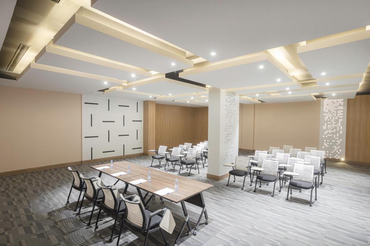 Ewaa Express Hotel - Al Jouf Сакака Экстерьер фото